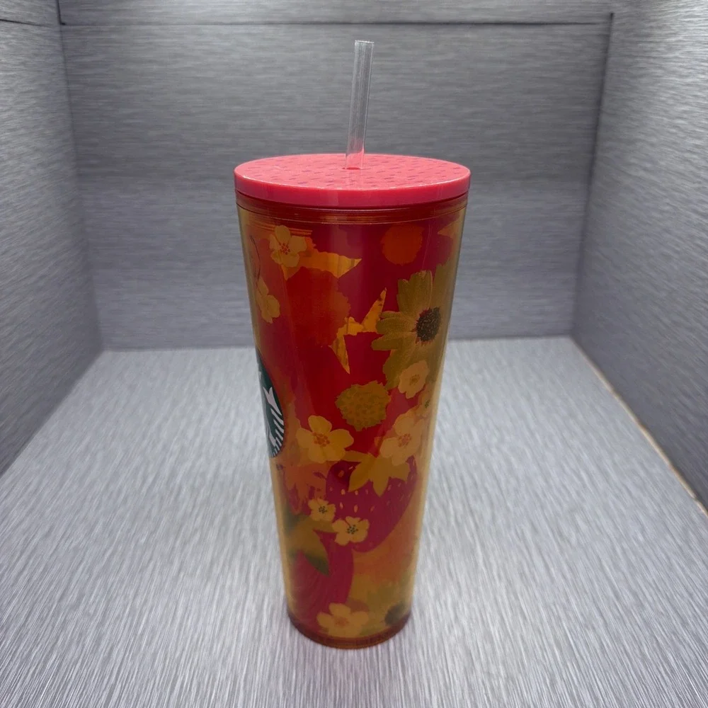 Starbucks‎ Strawberry Fields Floral Cold Cup Tumbler Venti 24oz Summer 2022